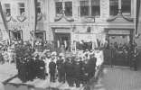 Hekovu pamětní desku odhalil Alois Jirásek (1921)